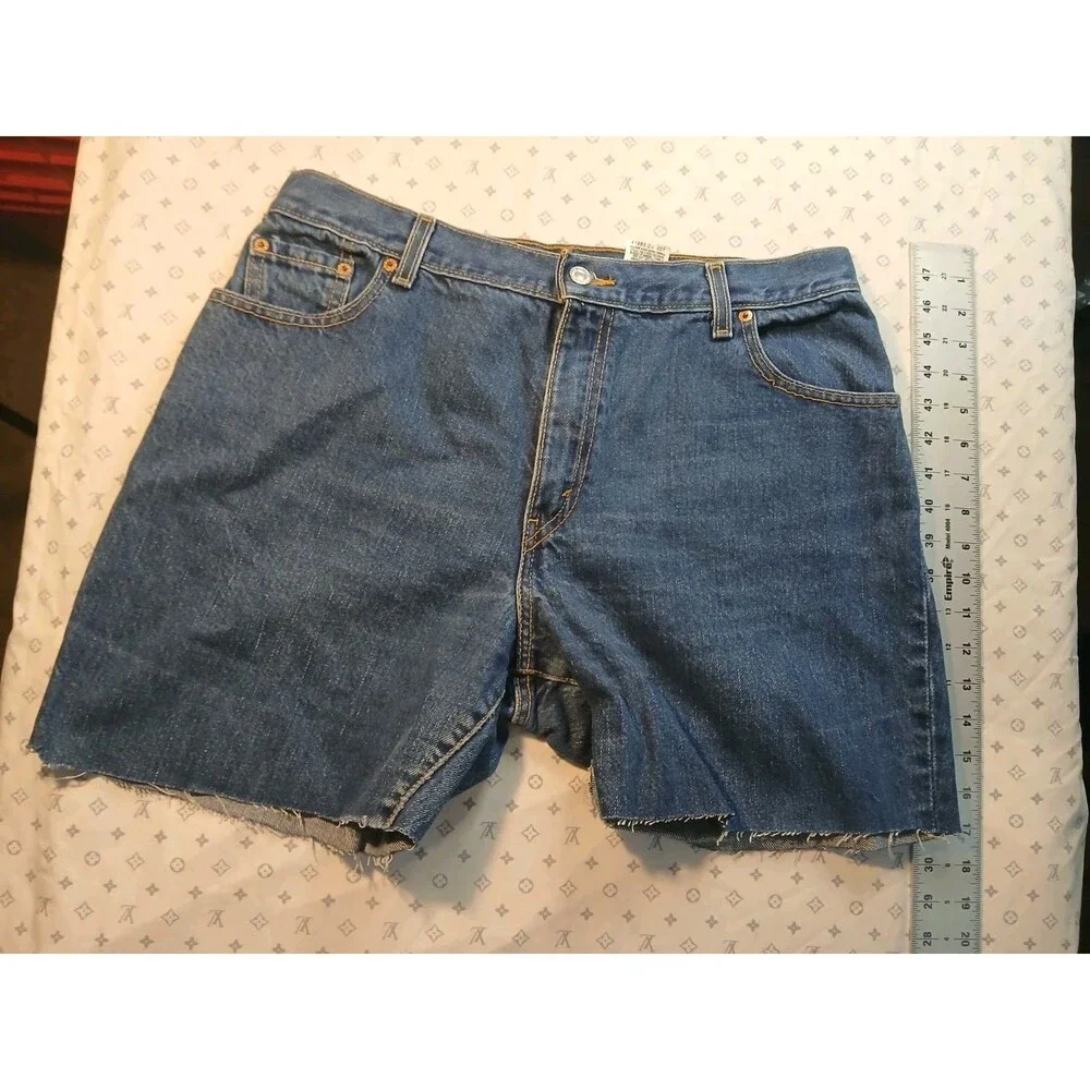 Levi's 550s Classic Relaxed Fit Blue Cotton Denim Shorts 5-Pocket Distressed 16m